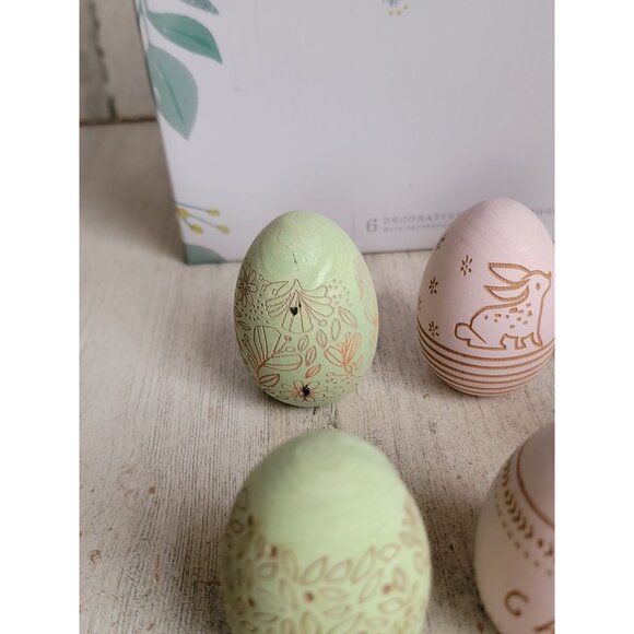 Hallmark Easter decorative wooden eggs pastel home decor set - Picture 5 of 10